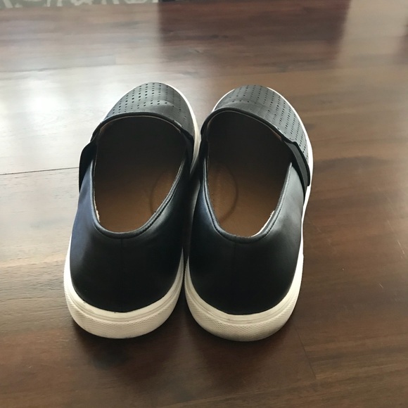 Blue leather flat, comfortable walking shoes - Picture 4 of 5